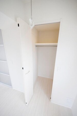 コスモグランス東日暮里の物件内観写真